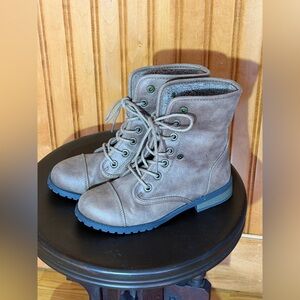 Seychelles Women's Ankle Boots Size 7